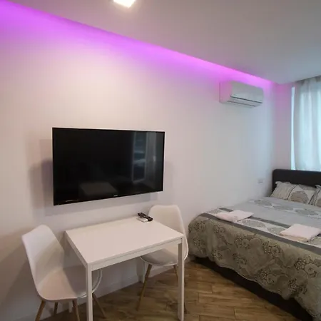 Colonel Bijou Apartament *