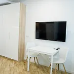Colonel Bijou Apartment *