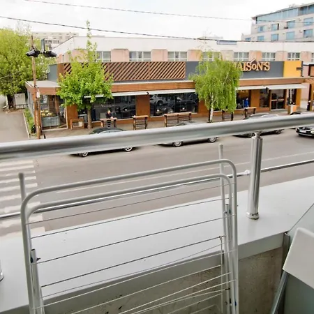 Colonel Bijou Apartment *