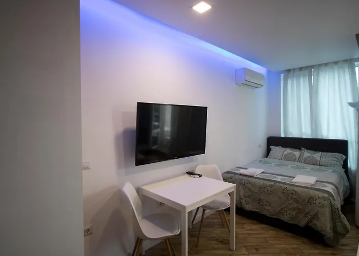 Colonel Bijou 아파트