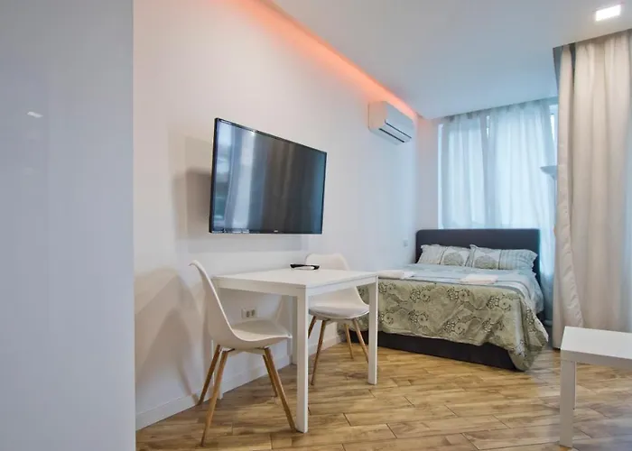 Colonel Bijou 소피아